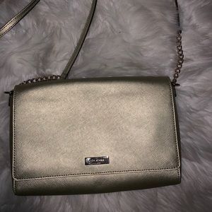 Gold Kate spade crossbody